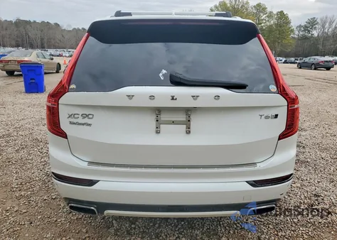 2016 Volvo Xc90 T6 z USA, uszkodzony, nr VIN YV4A22PM6G1057937